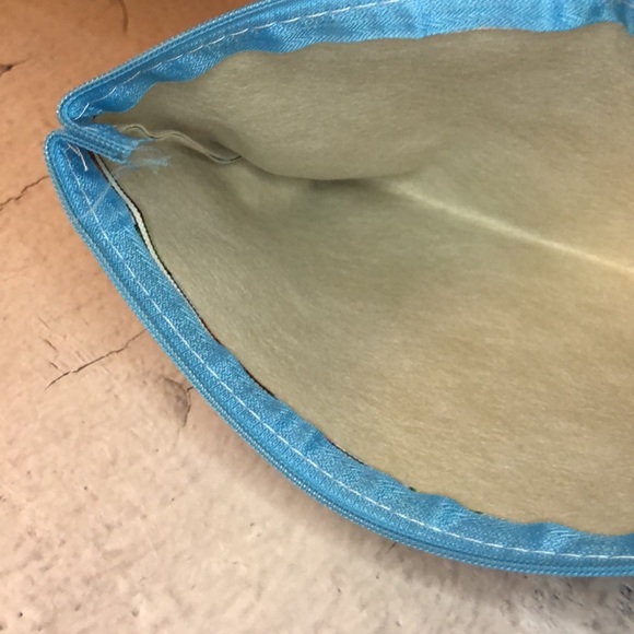 Love Avocado Make Up Bag, NWOT - Picture 3 of 5